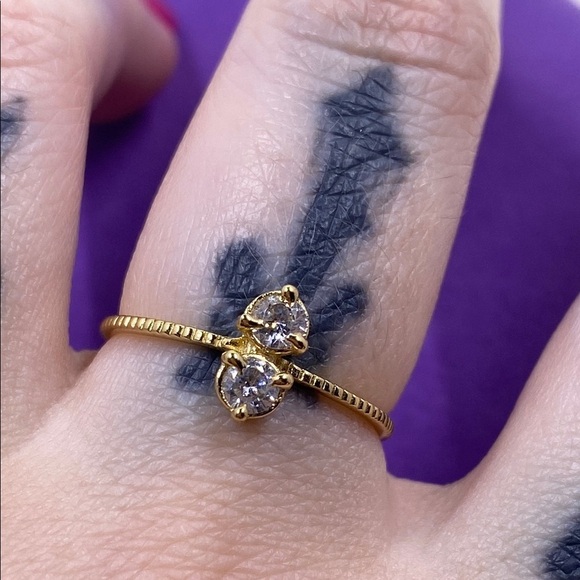 💛 Classic Gold Plated Crystal Women's Ring - Picture 2 of 7